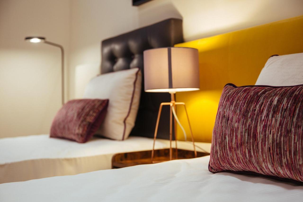 Casa Vittoria Napoli - Santa Lucia Bed & Breakfast Екстериор снимка