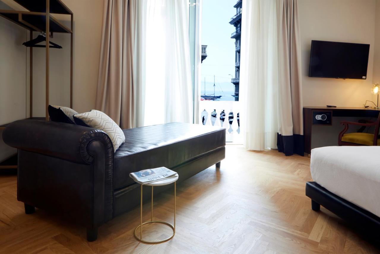 Casa Vittoria Napoli - Santa Lucia Bed & Breakfast Екстериор снимка