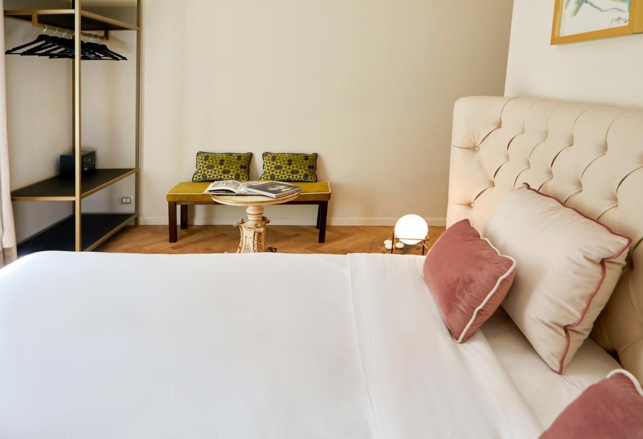 Casa Vittoria Napoli - Santa Lucia Bed & Breakfast Екстериор снимка